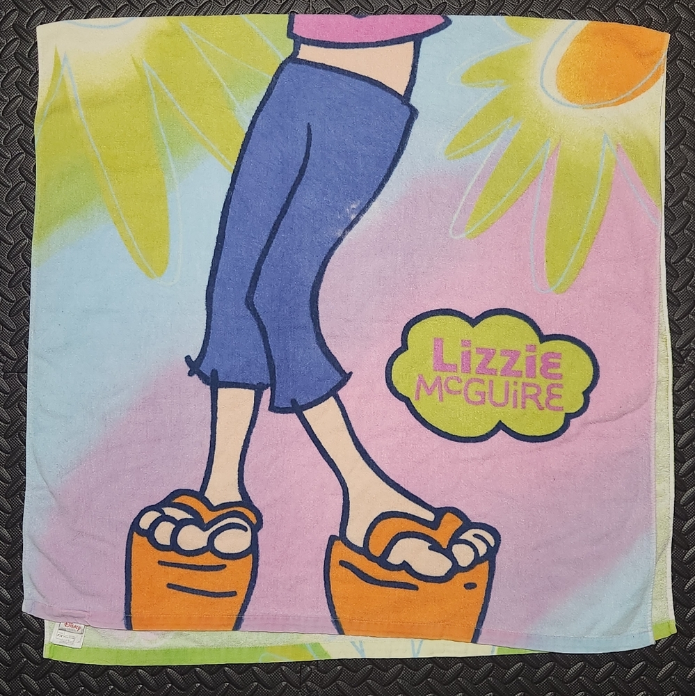Vintage Disney Store Lizzie McGuire Beach Towel - Picture 2 of 4